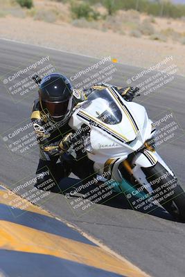 media/Oct-01-2023-SoCal Trackdays (Sun) [[4c570cc352]]/Turn 7 Inside (11am)/